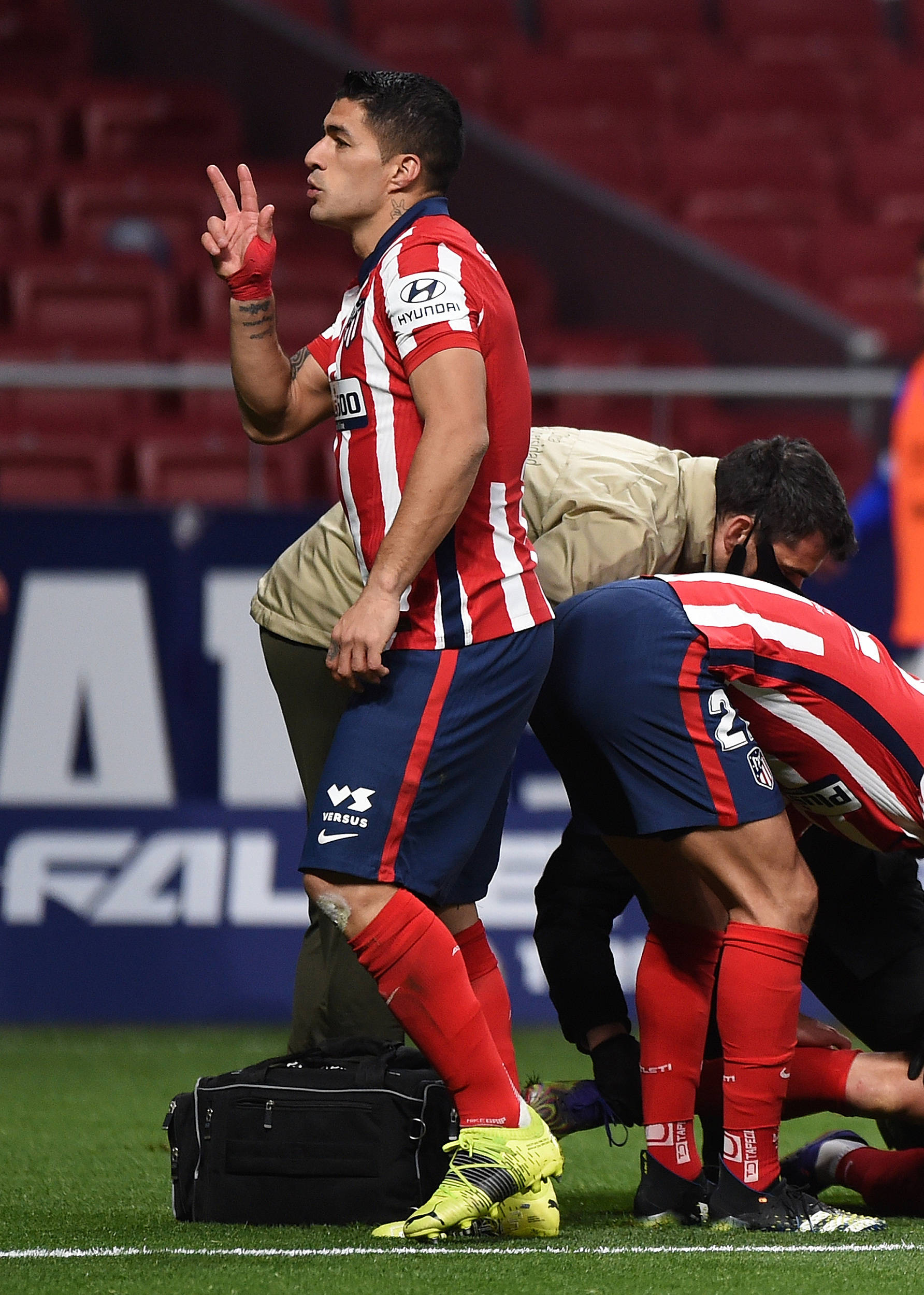 赛后CBA季后赛传出新动向，皇家社会伤情更新，管理层表态——媒体盛赞，更衣室氛围转暖的简单介绍