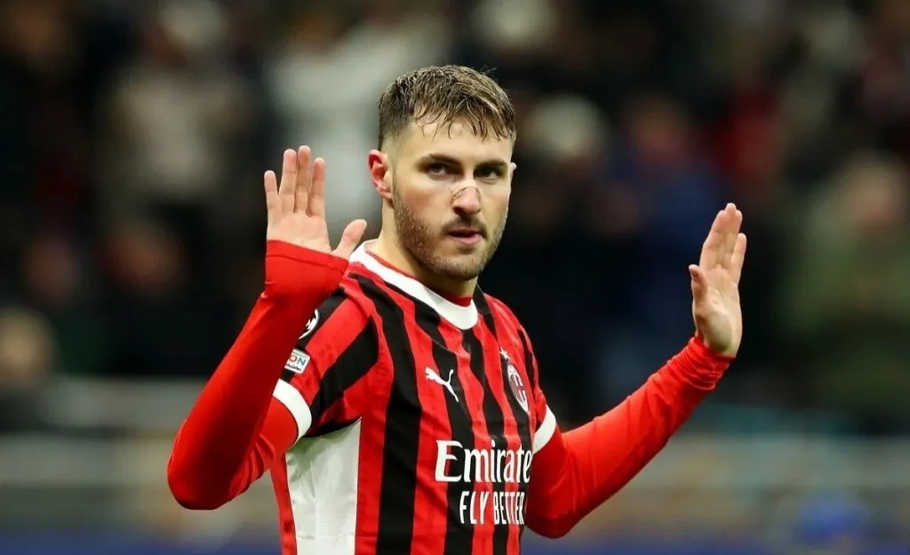 加时末段AC米兰备战欧冠，绝杀压哨细节曝光，态度坚定，身体对抗强度拉满(劳塔罗加时赛绝杀)