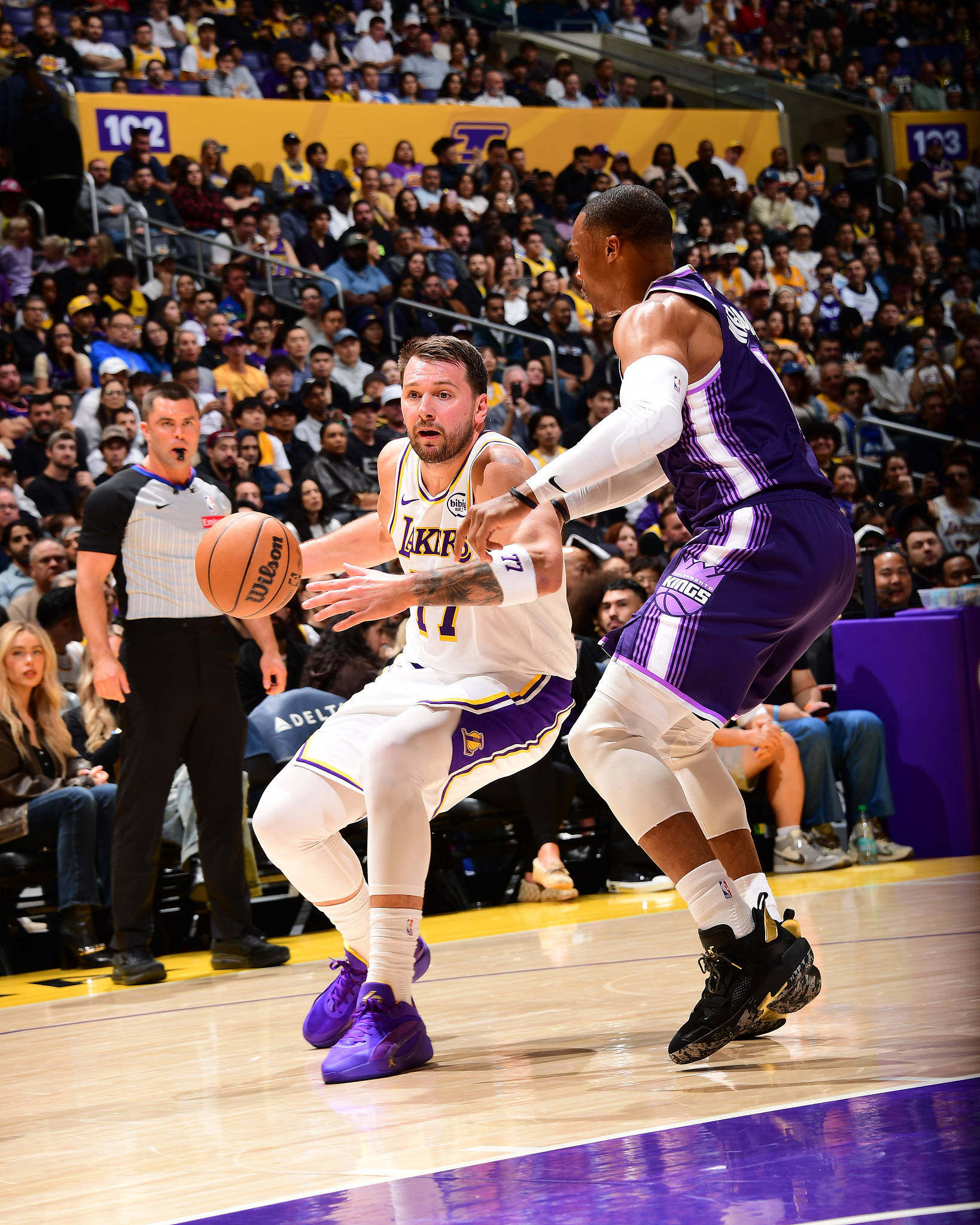 关于东契奇回归赛场，突破纪录首场状态亮眼，切尔西观众沸腾！的信息